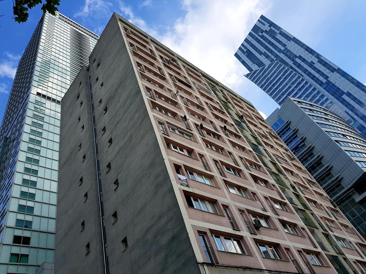 Central Suites&Studios Warsawa Bagian luar foto
