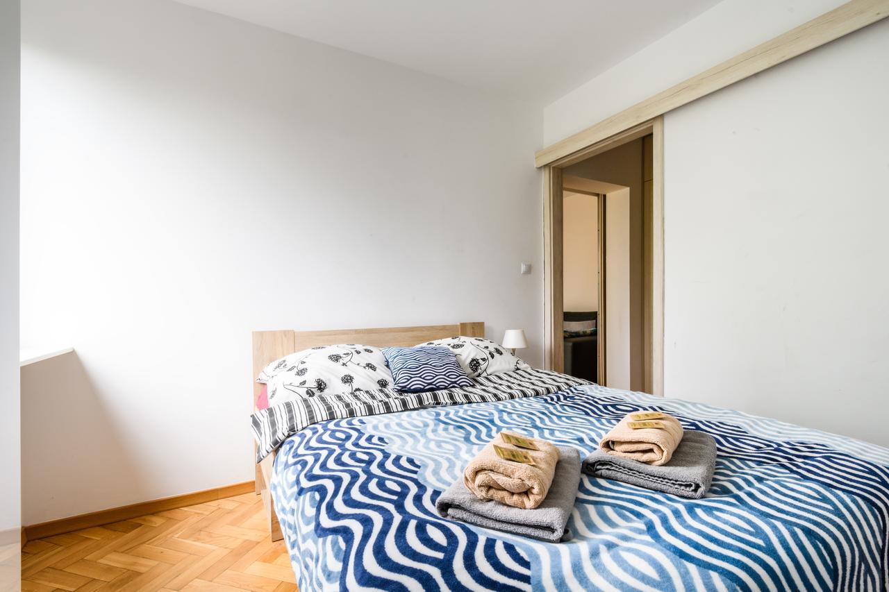 Central Suites&Studios Warsawa Bagian luar foto