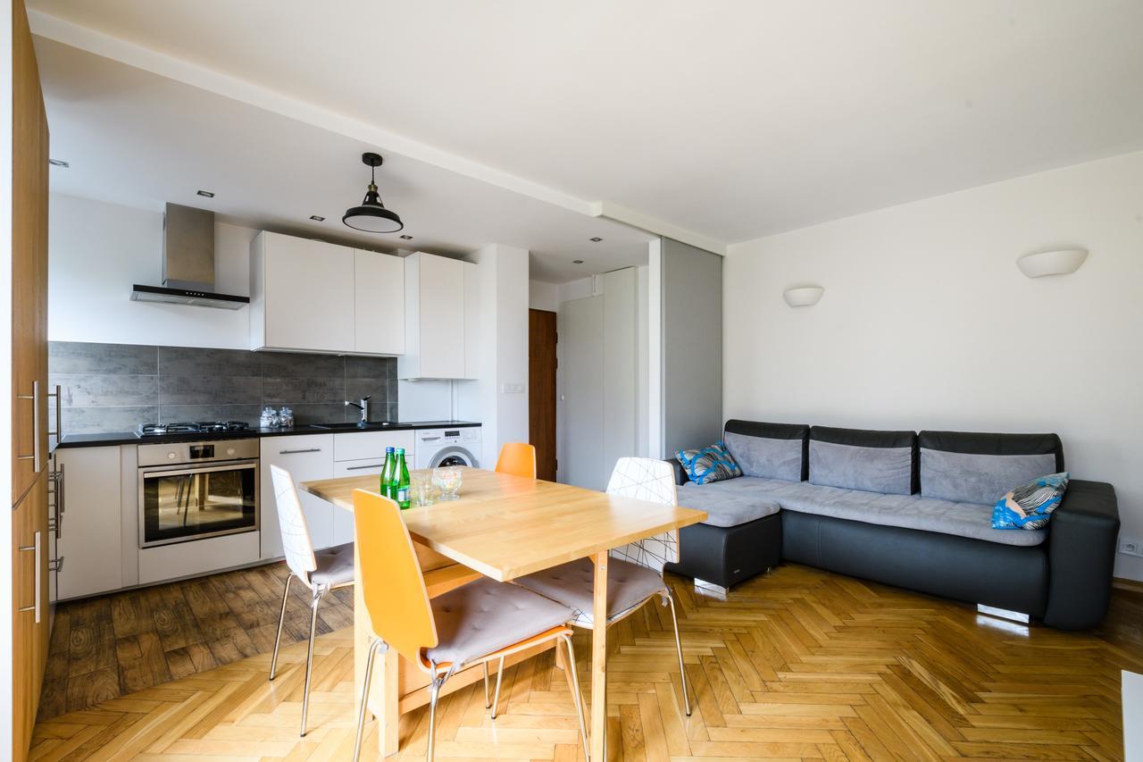 Central Suites&Studios Warsawa Bagian luar foto