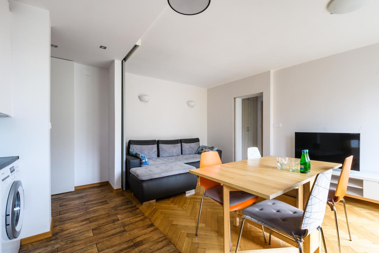 Central Suites&Studios Warsawa Bagian luar foto